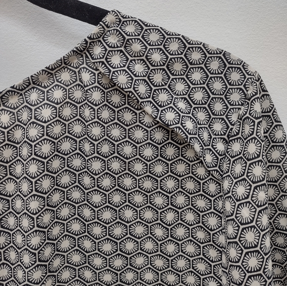 FOREVER 21 TOP - Picture 4 of 10